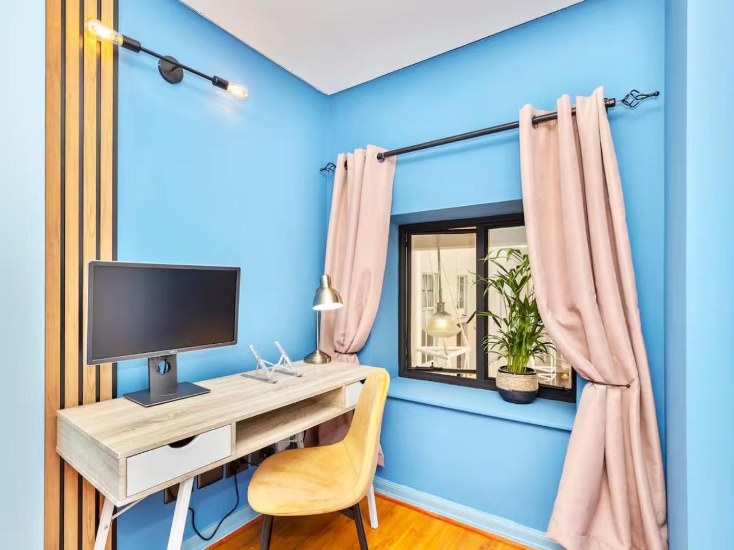 Apartment Feeling Again At Mutual Heights *